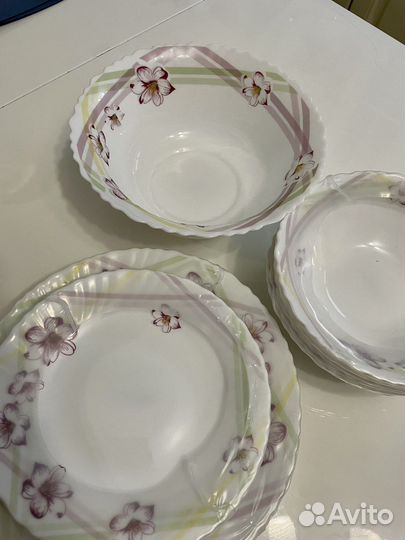 Столовай посуда на 6 персон