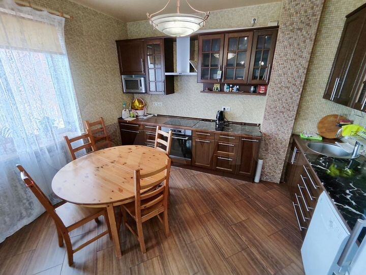 3-к. квартира, 85,8 м², 9/18 эт.