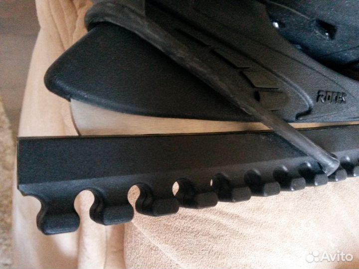 Коньки хоккейные новые размер 37