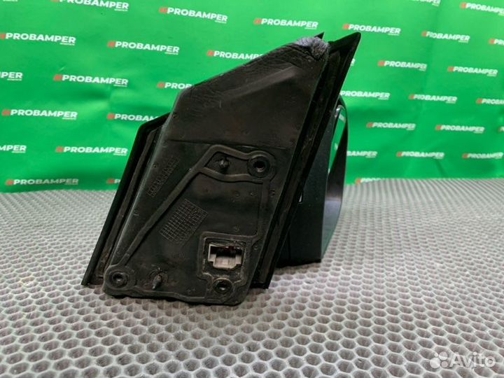 Зеркало правое Ford Focus 3