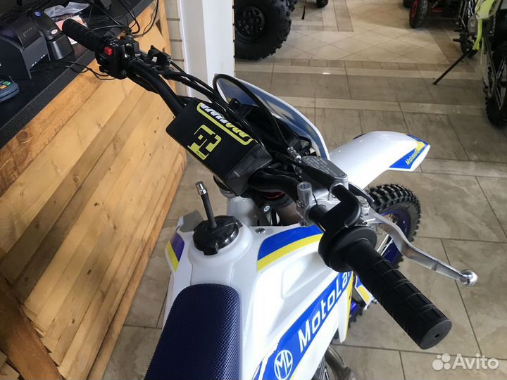 Мотоцикл Кросс Motoland XT 250 HS (172FMM) с птс