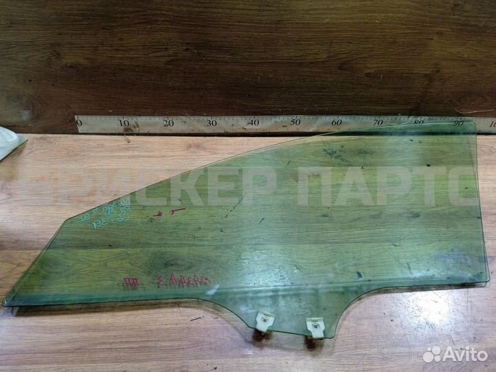 Стекло двери передней Мазда 3 BL