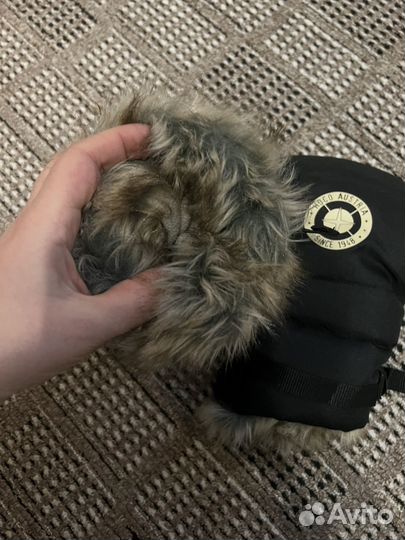 Ткплые варежки на коляску