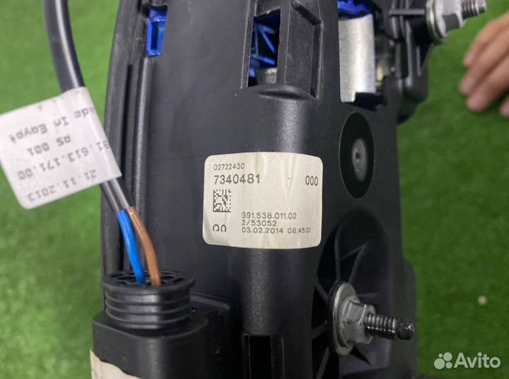 Ручка двери правая Porsche 911 991