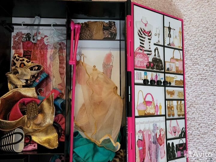 Гардероб Барби