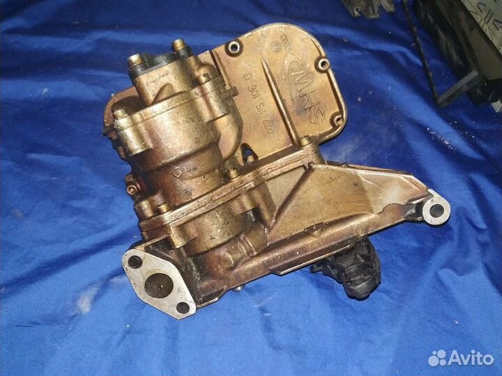 Насос масляный VW Touareg 2002-2010 4.2