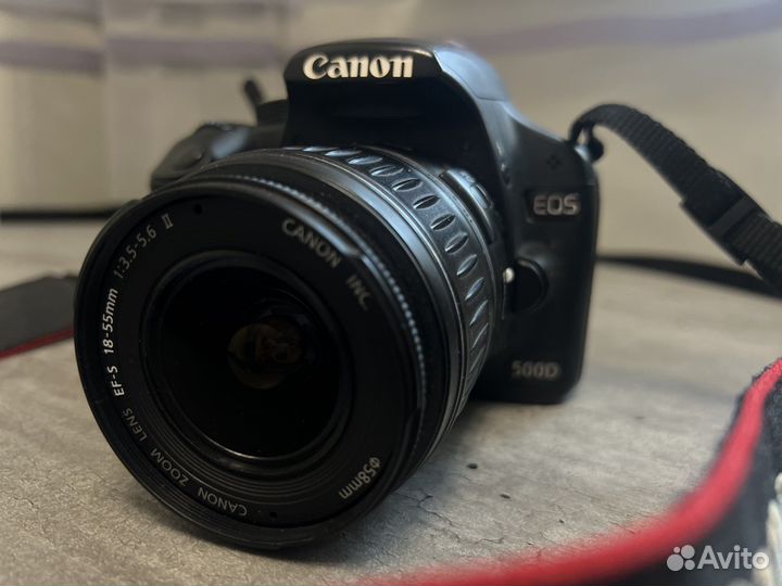 Зеркальный фотоаппарат canon