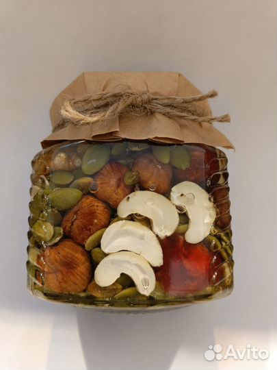 Мед с орехами