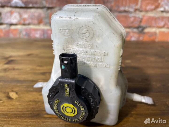 Бачок для тормозной жидкости Bmw 3 E90 N46B20 11