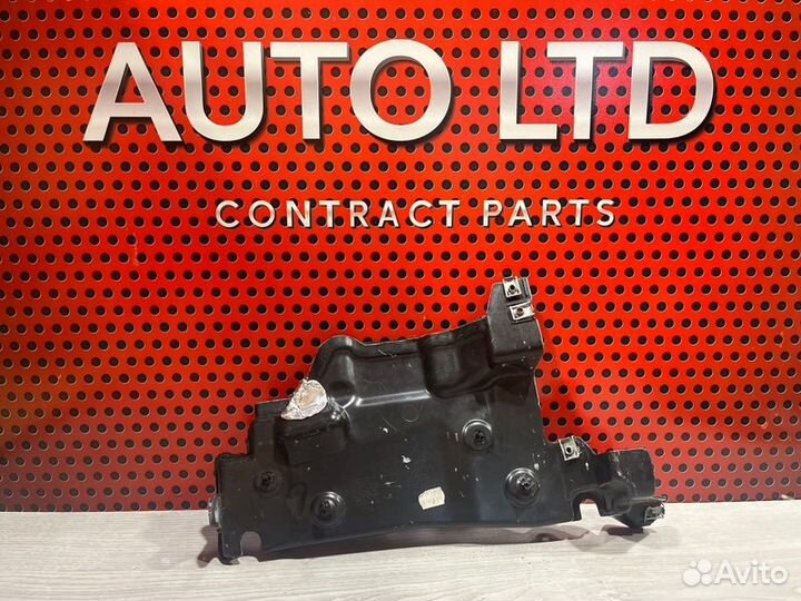 Пластик моторного отсека Land Rover Range Rover