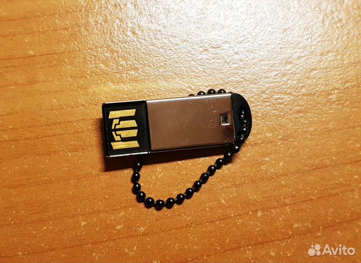 Игра NFS Most Wanted Black Edition + флешка 8GB