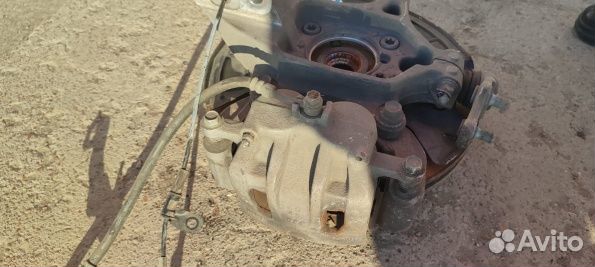 Поворотный кулак левый Hyundai Santa Fe 4 TM