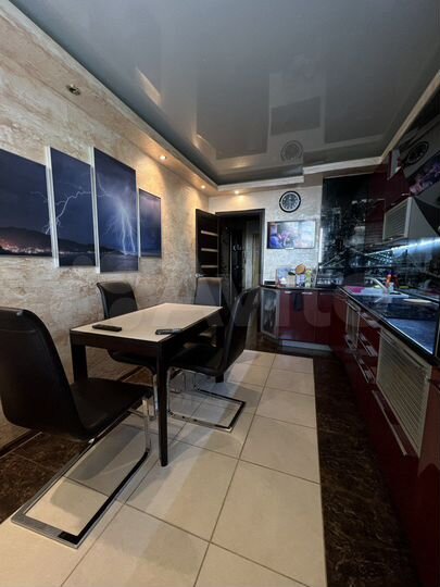 3-к. квартира, 77,8 м², 1/8 эт.