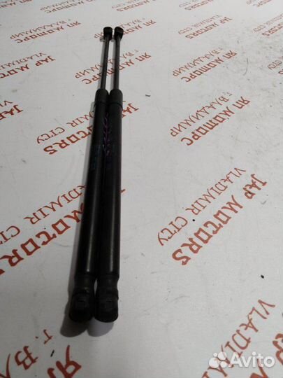 Амортизатор двери багажника Audi A3 8P CAX 1.4