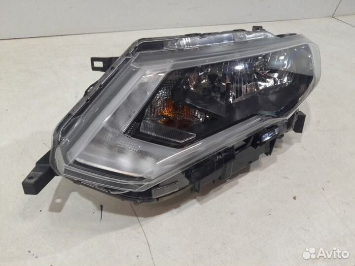 Фара левая Nissan X-Trail T32 2018