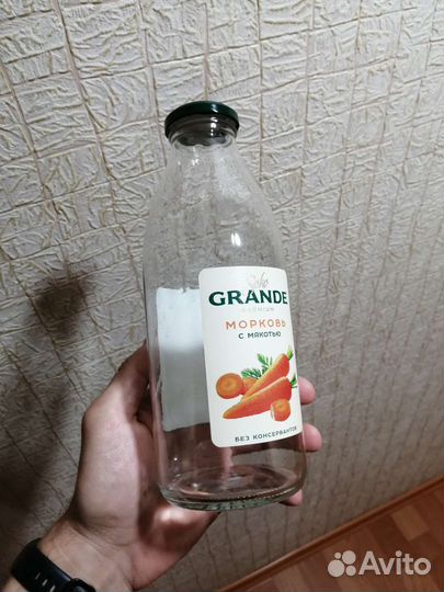 Стеклянные банки и стеклянные бутылки