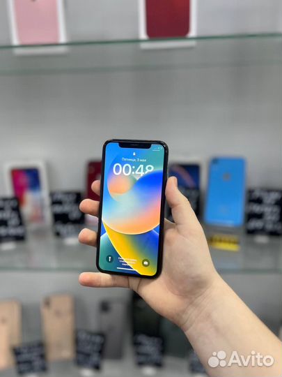 iPhone X, 64 ГБ