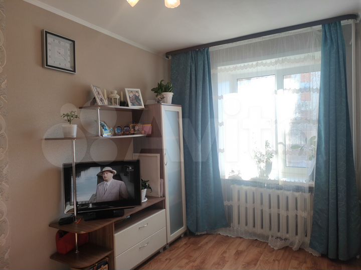 3-к. квартира, 54 м², 2/5 эт.