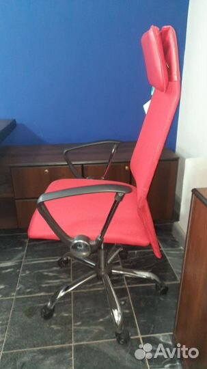 Компьютерное офисное кресло