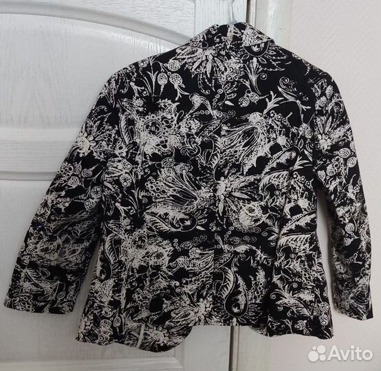 Пиджак женский 42 44
