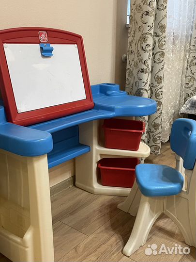 Детский стол-парта и стул Step2