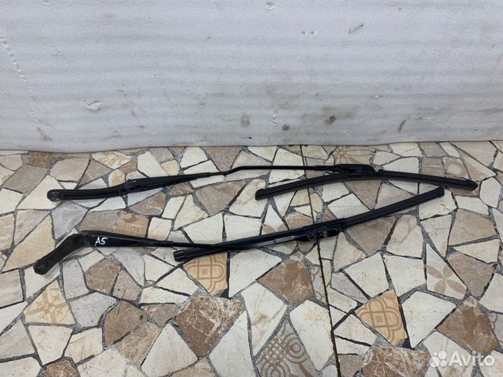 Поводки дворников Audi A5 купе 1.8 2008
