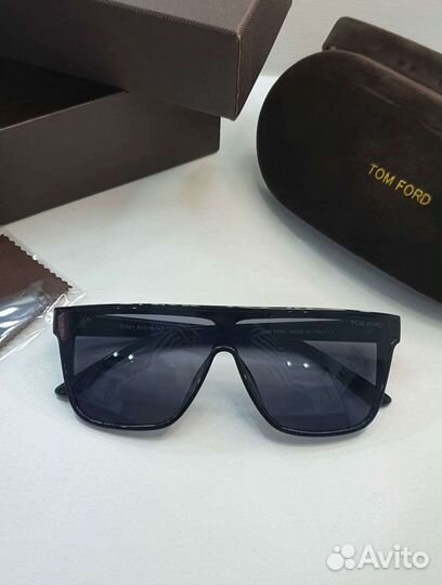 Солнцезащитные очки мужские Tom Ford