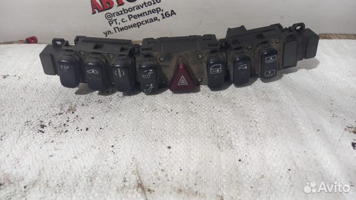 Блок кнопок центральной консоли Меrсеdеs Веnz W220