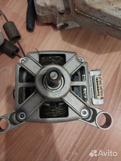 Двигататель стиральной машины