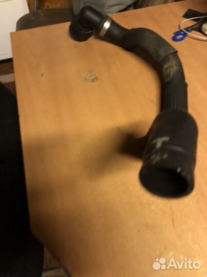 Патрубок радиатора Volvo s 80