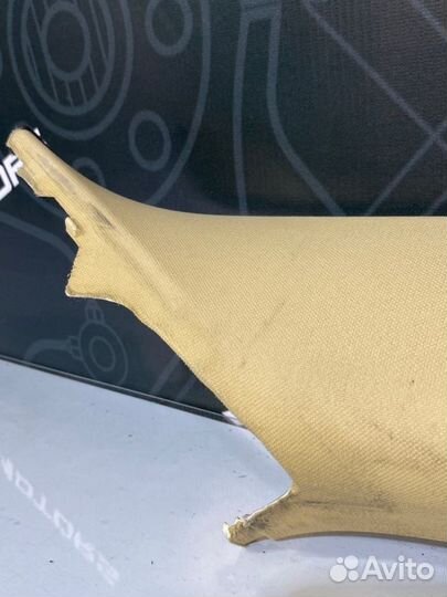 Обшивка салона передняя правая Volkswagen Touareg