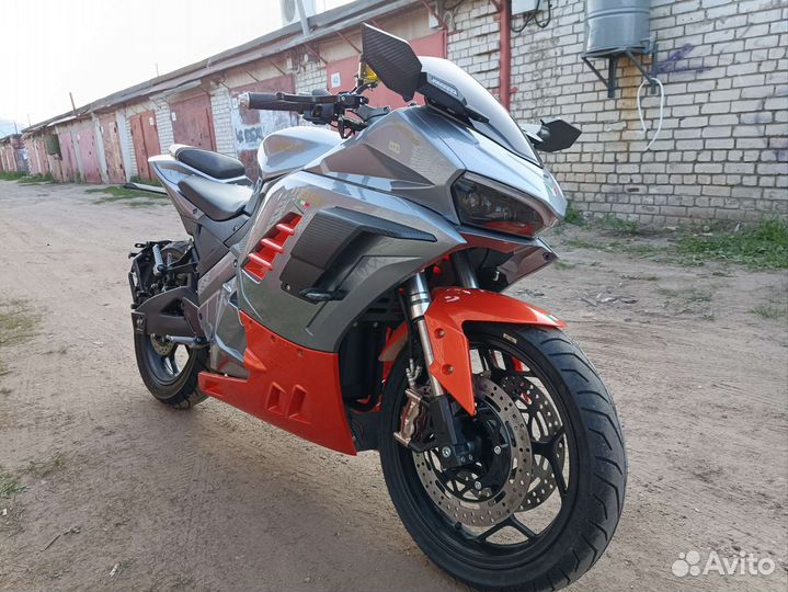 Электромотоцикл Ducati Panigale 1199