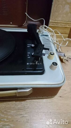 Проигрыватель винила СССР 