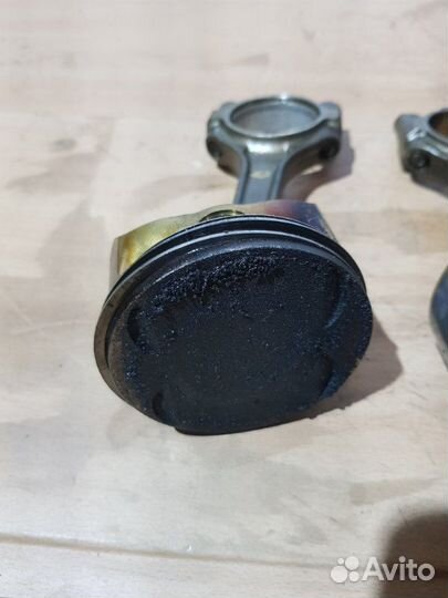 Поршень с шатуном Opel Astra L48 Z18XER