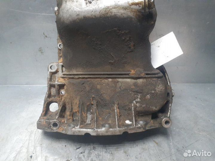 Поддон масляный двигателя Volkswagen Passat B5