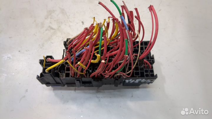 Блок предохранителей Renault Trafic