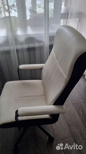 Компьютерное кресло Икеа