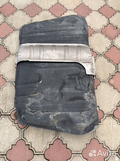 Бензобак на Тойота Камри V40,50,55