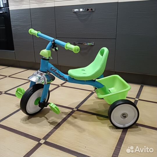 Детский трехколесный велосипед бу