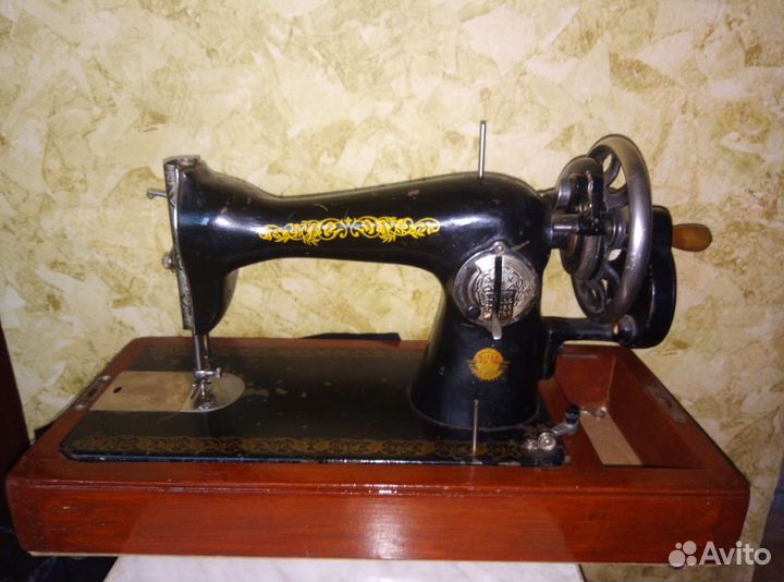Швейная машина пмз (Зингер) ручная, без торга