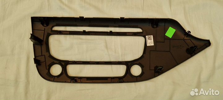 Штатное монохромное гу от Kia Ceed, автомагнитола