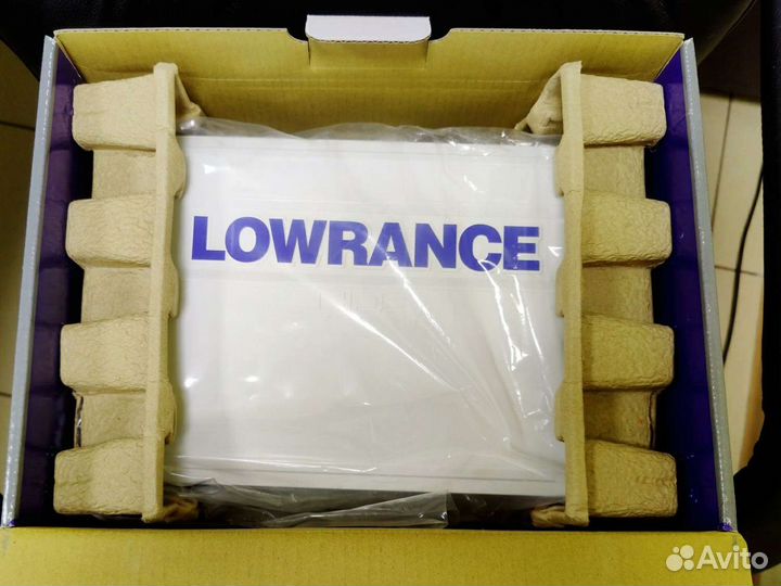 Lowrance HDS 12 Live с датчиком 3 in 1 RUS