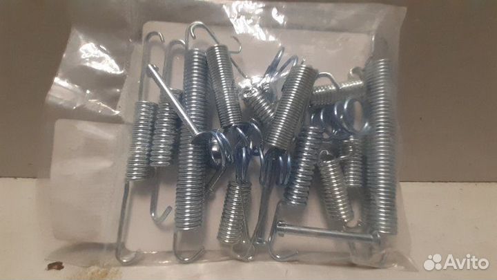 Установочный комплект тормозных колодок Volkswagen