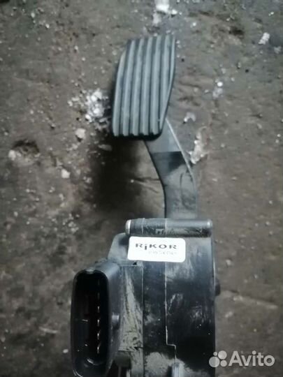 Эл. педаль газа Лада Приора 2