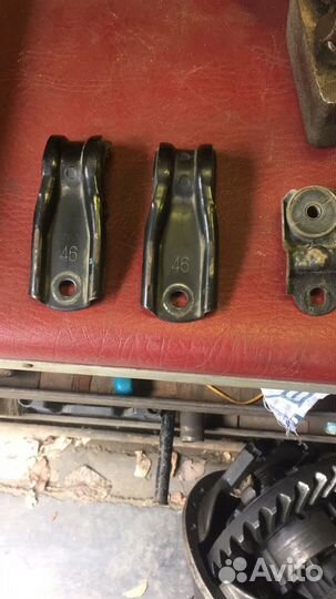 Крепление радиатора Toyota Crown 151