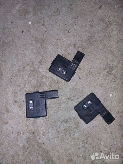 Датчик свободные руки правый Fluence Megane 3