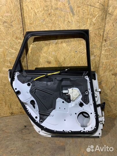 Дверь задняя левая Audi А6 C6 универсал 2004-2011