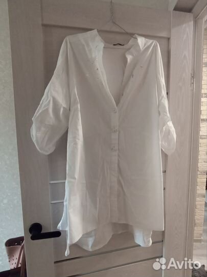 Белая блузка, новая, с вышивкой и ркшелье