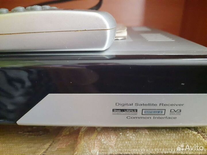 Ресивер триколор DRE-5000