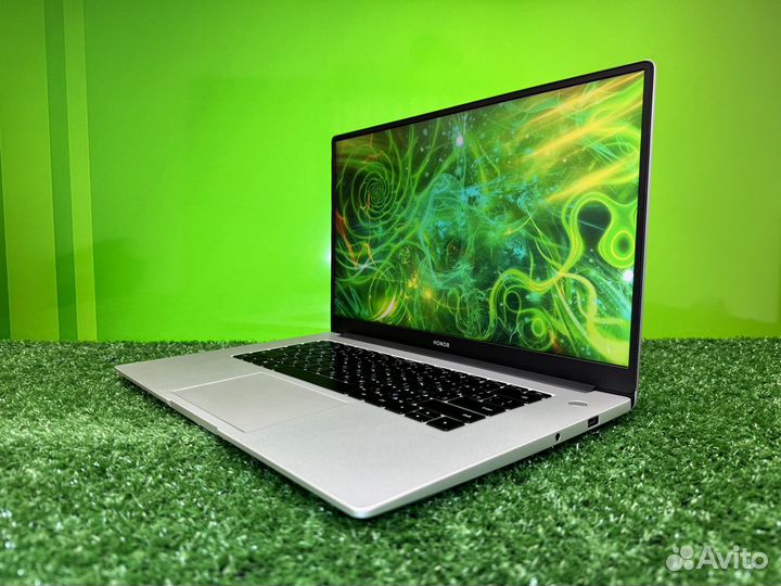 Ультрабук Honor MagicBook / Core i5 / Iris Xe